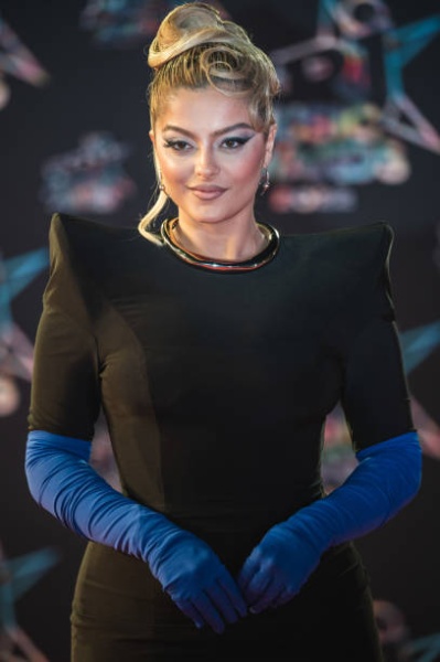 bebe-rexha-attends-t-nrj-music-awards-red-carpet-arrivals-at-palais-des-festivals-on.jpg