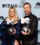 bebe-rexha-and-vid-guetta-pose-with-the-best-collaboration-award-during-the-mtv-europe-music.jpg