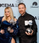 bebe-rexha-d-guetta-pose-with-the-best-collaboration-award-during-the-mtv-europe-music.jpg