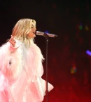 bebe-rexha-perforduring-iheartradio-102-7-kiis-fms-jingle-ball-2022-presented-by.jpg