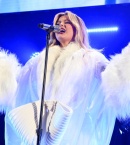 bebeha-performs-onstage-during-iheartradio-102-7-kiis-fms-jingle-ball-2022-presented-by.jpg