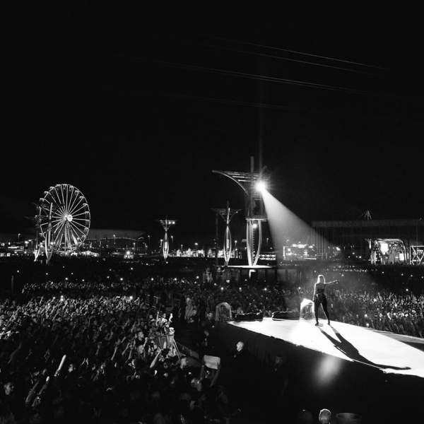 2019.09.28.
@beberexha: Még mindig nem hiszem el a tegnap estét  @rockinrio 😭
