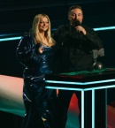 be-rexha-and-david-guetta-accept-the-best-collaboration-award-during-the-2022-mtv-europe.jpg