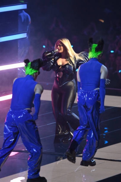 bebe-rexha-performs-on-stage-dung-the-mtv-europe-music-awards-2022-held-at-psd-bank-dome-on.jpg