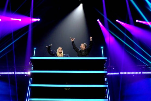 ebe-rexha-and-davd-guetta-perform-onstage-during-the-mtv-europe-music-awards-2022-held-at.jpg