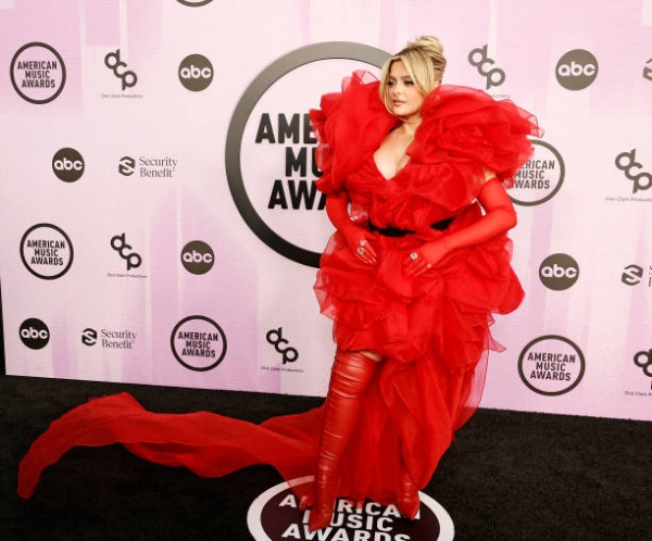 bebe-rexha-attends-the-2022-american-music-awards-at-microsoft-theater-on-november-20-20.jpg