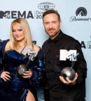 bebe-rexha-and-david-guetta-pose-with-the-best-collaboration-award-during-the-mtv-europe-music.jpg